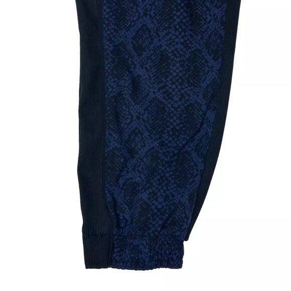 Athleta Brooklyn Jogger Sweatpants - Dark Blue Python Snake Print - Size 4 - Picture 6 of 8